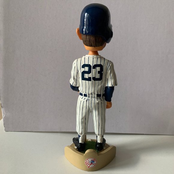 DON MATTINGLY 2002 LEGENDS OF THE DIAMOND - Picture 2 of 5